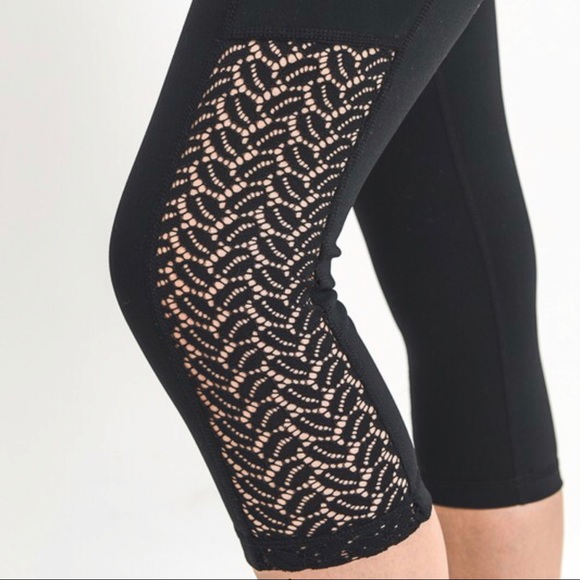 High Waist Black Capri - Picture 6 of 8